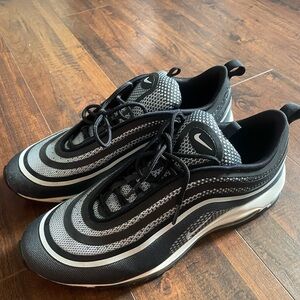 Nike Air Max 97 Ultra 17’ Black pure platinum running shoes